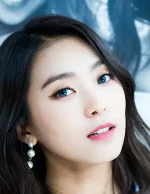 بیوگرافی Bora Yoon