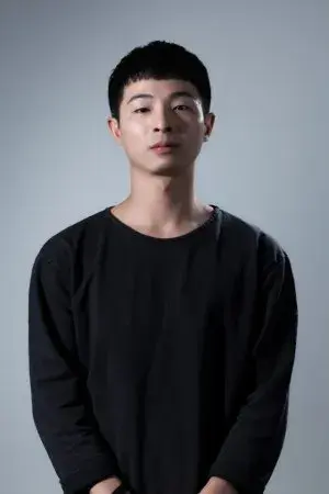 بیوگرافی Tae Young Lee
