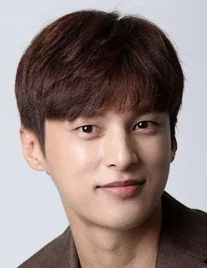 بیوگرافی Min Soo Yoon