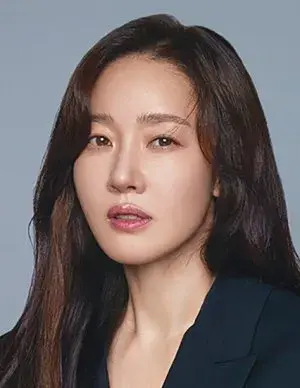 بیوگرافی Ji Won Uhm