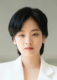 بیوگرافی Joo Young Lee