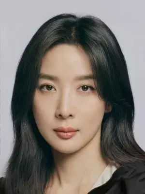 بیوگرافی Chung Ah Lee