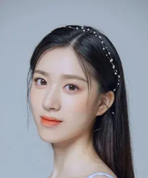 بیوگرافی Yun Zhi Wang