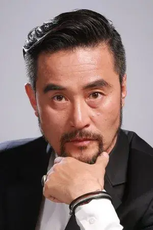 بیوگرافی Min Soo Choi