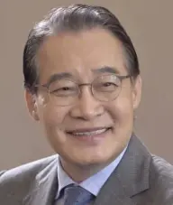 بیوگرافی Young Jae Dok Go