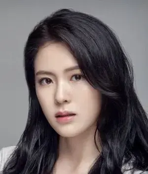 بیوگرافی Min Ryung Lee