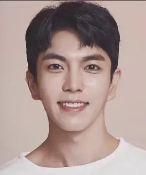 بیوگرافی Joo Young Kim