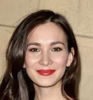 بیوگرافی Celina Horan