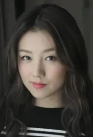 بیوگرافی Zhou Ling Yan