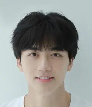 بیوگرافی Li Hou