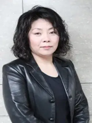 بیوگرافی Kyung Yun Hong