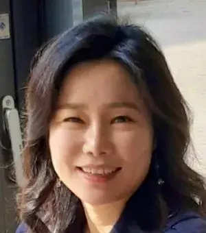 بیوگرافی Moon Soo Choi