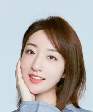 بیوگرافی Yi Xiao Wang