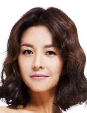 بیوگرافی Gyeong Shim Lee