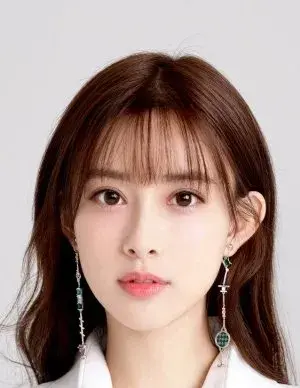 بیوگرافی Zi Yi Meng