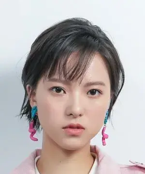 بیوگرافی Chieh Ju Hsiang