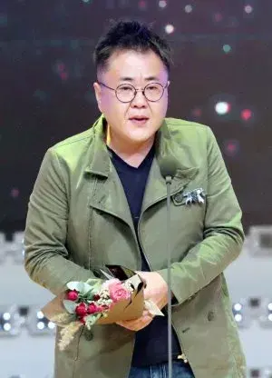 بیوگرافی Sung Goo Hwang