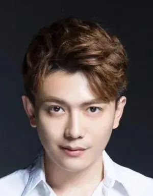 بیوگرافی Ting Zhe Li