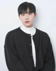 بیوگرافی Jong Hyuk Lee