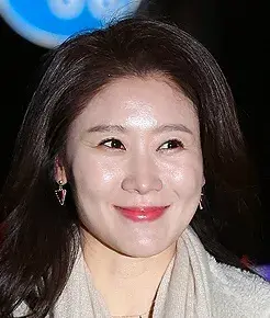 بیوگرافی Yeon Yoo