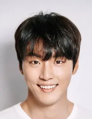 بیوگرافی Dong Goo Yoon