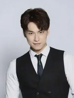 بیوگرافی Zhen Yu Guo