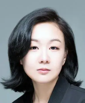 بیوگرافی Hwa Young Jung