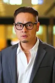 بیوگرافی Ya Jiang Lou