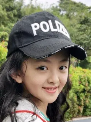 بیوگرافی Yi Xuan Ren