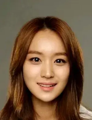 بیوگرافی Yoo Min Jung