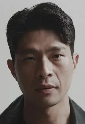 بیوگرافی Yong Seok Kim