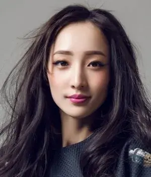 بیوگرافی Tian Ru Liu