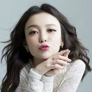 بیوگرافی 