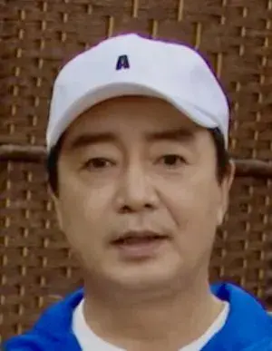 بیوگرافی Zhi Qian