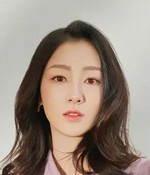 بیوگرافی Qing Ye