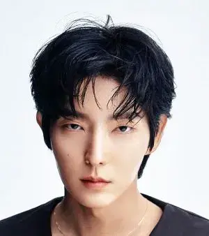 بیوگرافی Joon Gi Lee