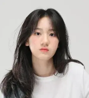 بیوگرافی Chae Young Uhm