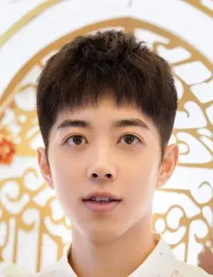 بیوگرافی Jun Lin Zhu