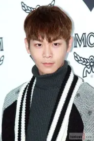 بیوگرافی Chul Woo Lee