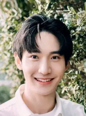 بیوگرافی Xian Zhou Ning