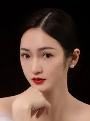 بیوگرافی Dong Qing Hu