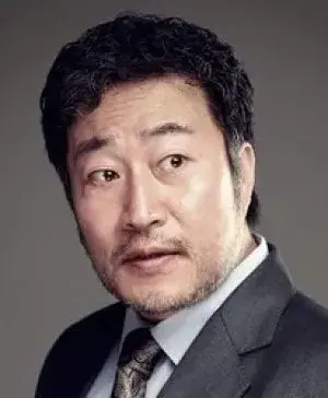 بیوگرافی Eung Shik Min