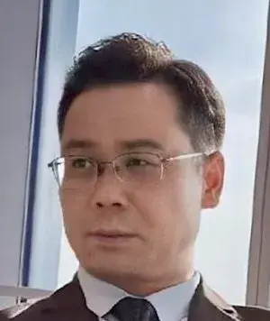 بیوگرافی Kun Zhang