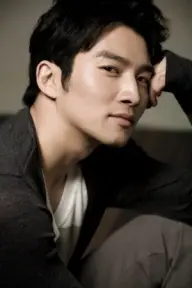 بیوگرافی Ah Sung Joo