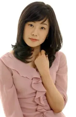 بیوگرافی Jung Min Go