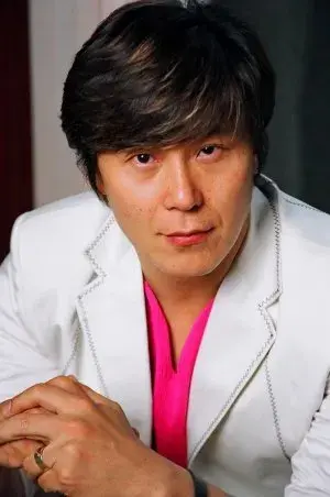 بیوگرافی Jung Yong Lee