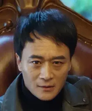 بیوگرافی Jun Li