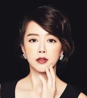 بیوگرافی Ji Soo Shin