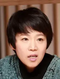 بیوگرافی In Young Joo