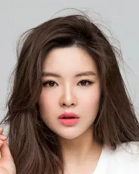 بیوگرافی Jin Kyung Lee